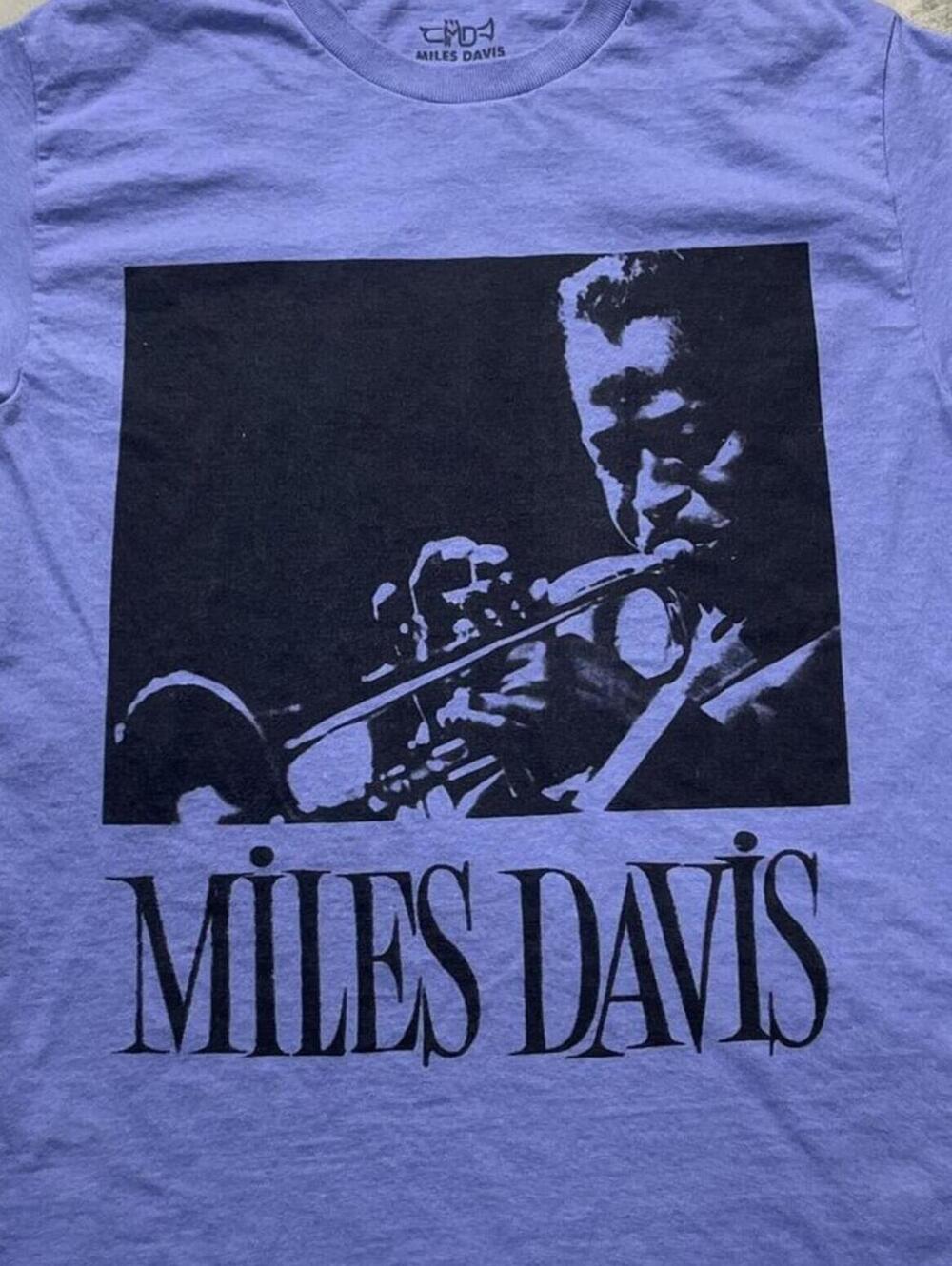 Miles Davis Preowned Small T-shirt